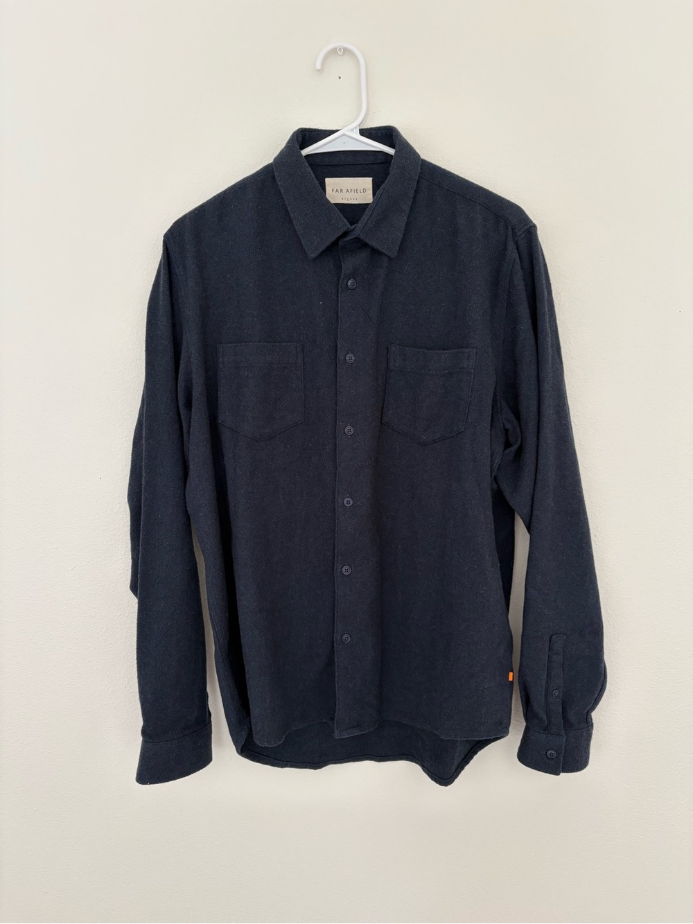 Far Afield 100% Cotton Men’s Navy Blue Button Down Flannel Shirt  MEDIUM